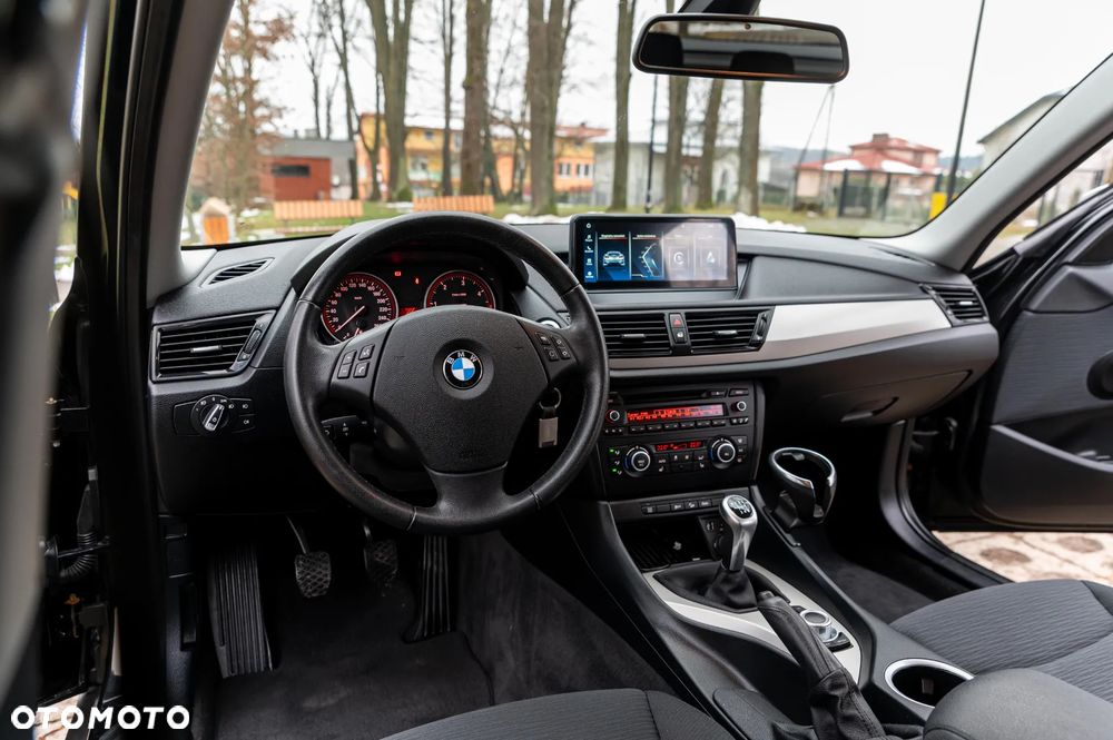 BMW X1 xDrive18d Sport Line - 34