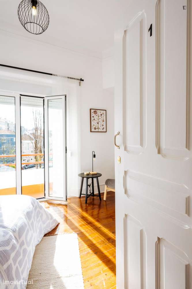 Quarto - localizado em Penha de França Lisbon - Grande imagem: 2/43