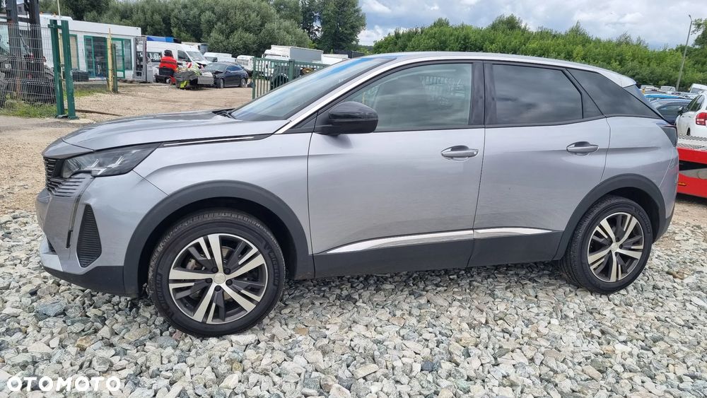 Peugeot 3008 BlueHDi 130 Stop & Start EAT8 Allure - 3