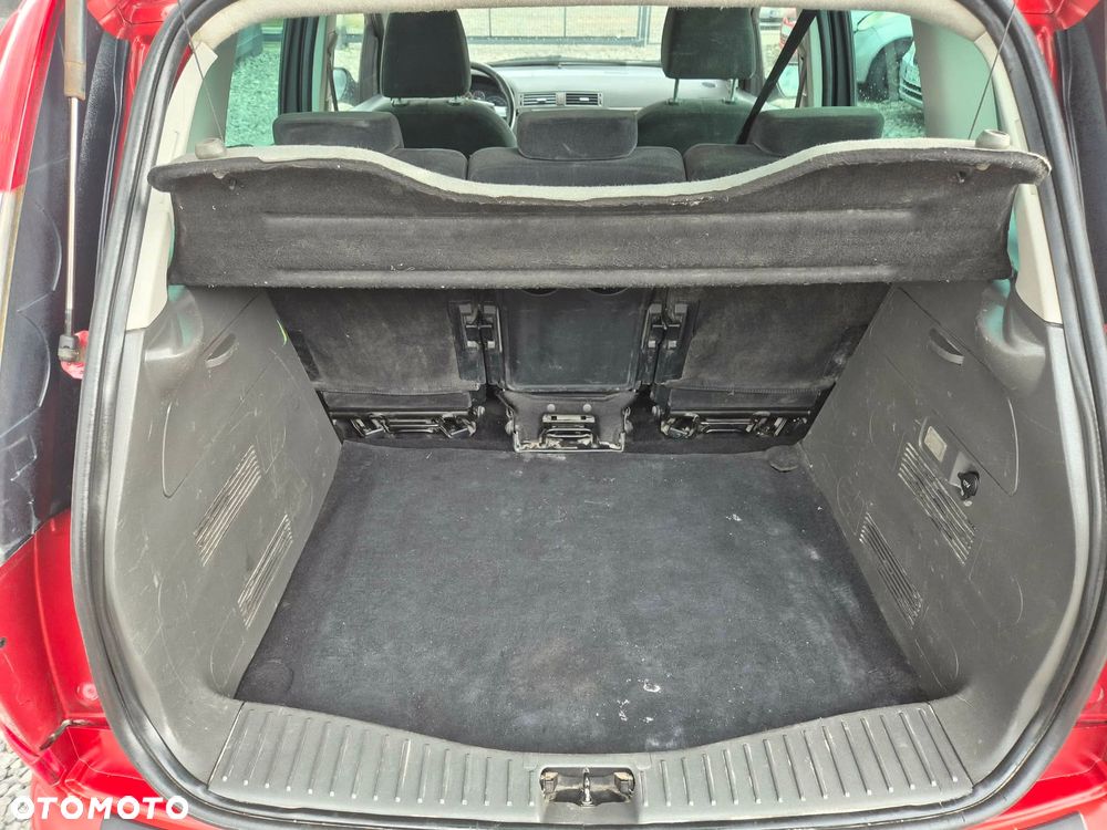 Ford C-MAX 1.6 TDCi Ghia - 16