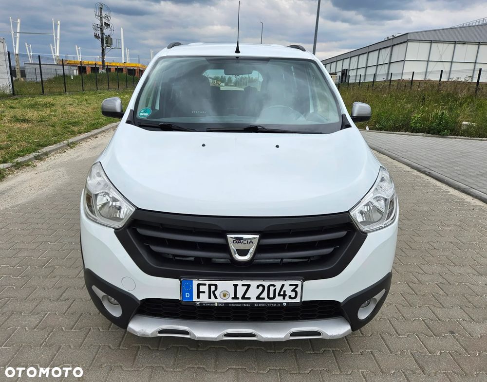 Dacia Lodgy dCi 110 Stepway - 3