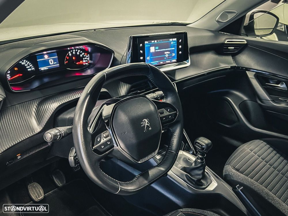 Peugeot 2008 1.2 PureTech Active Pack - 12