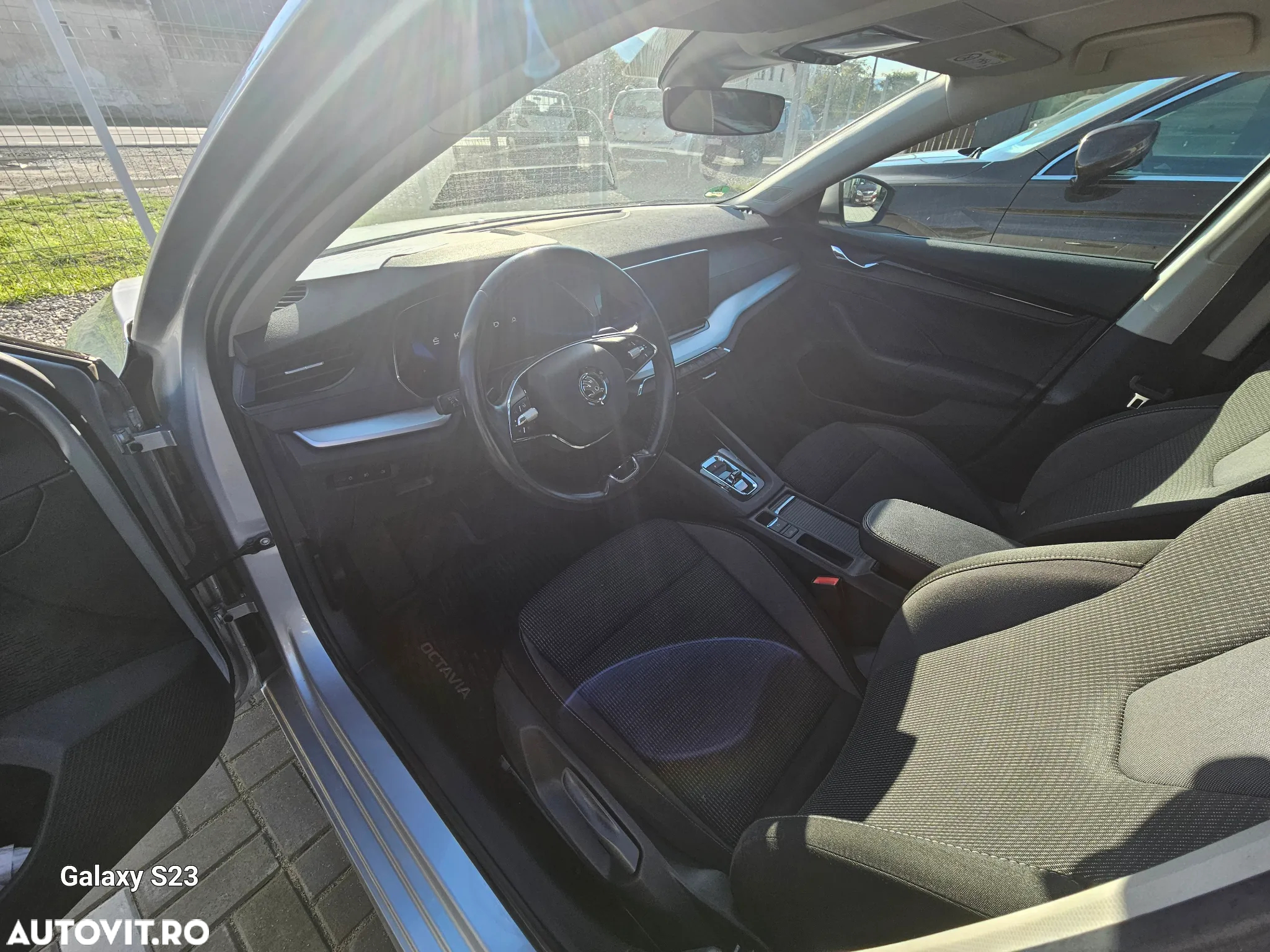 Skoda Octavia 2.0 TDI DSG Ambition - 12