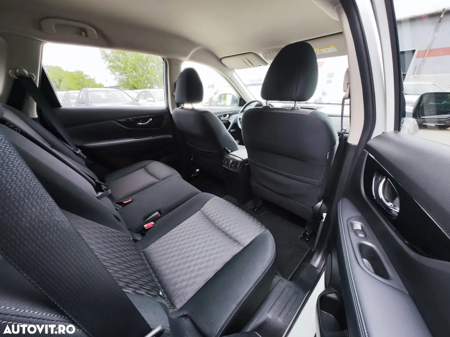 Nissan X-Trail - 11