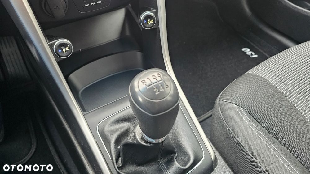 Hyundai i30 1.6 CRDi Comfort - 22