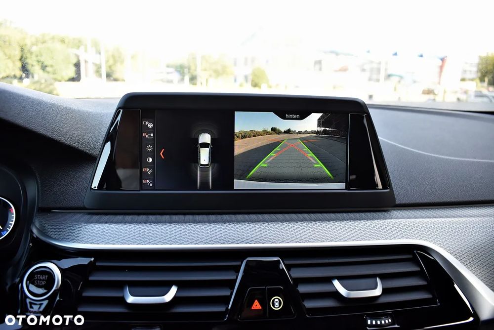 BMW Seria 5 520d M Sport Edition - 9