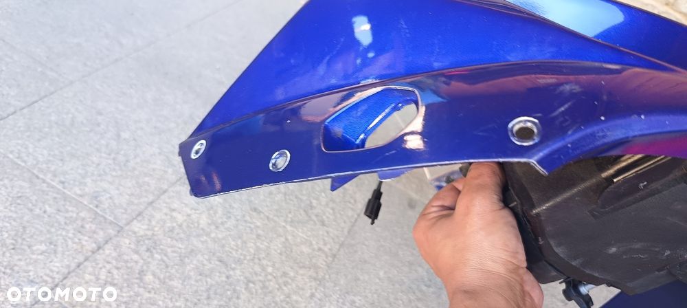 SUZUKI GSXR K4 600 750 LAMPA PRZÓD REFLEKTOR CZASZA OWIEWKA szyba - 9