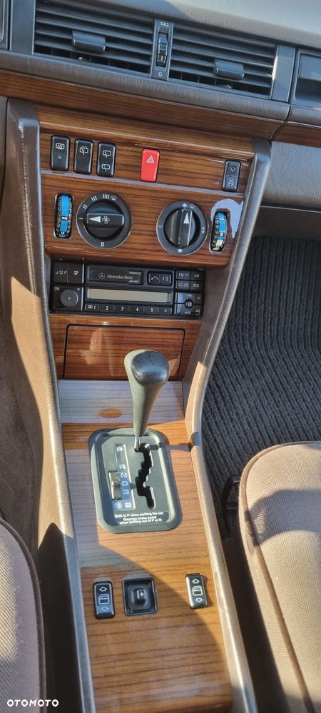 Mercedes-Benz W124 (1984-1993) - 8
