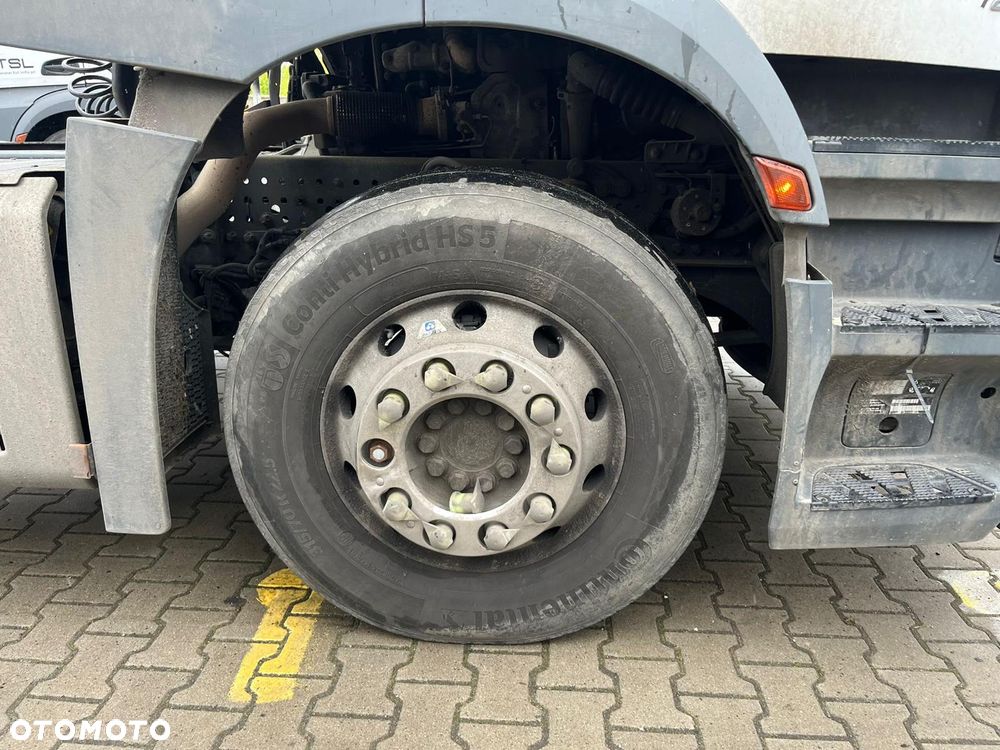 Mercedes-Benz Actros MP4 - 21