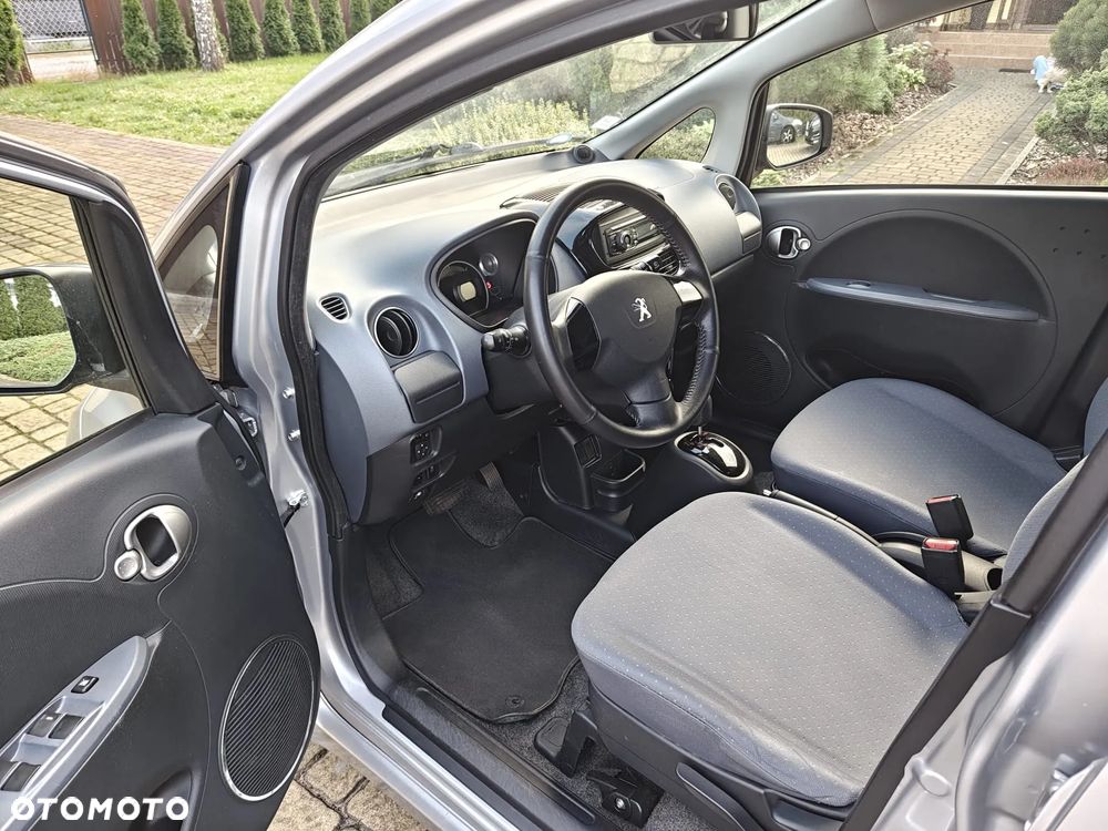 Peugeot iOn Standard - 7