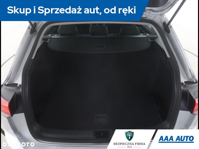Volkswagen Golf - 14