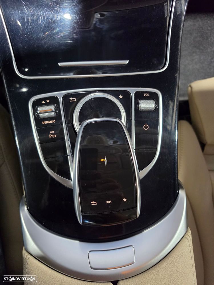 Mercedes-Benz C 300 h Avantgarde - 30