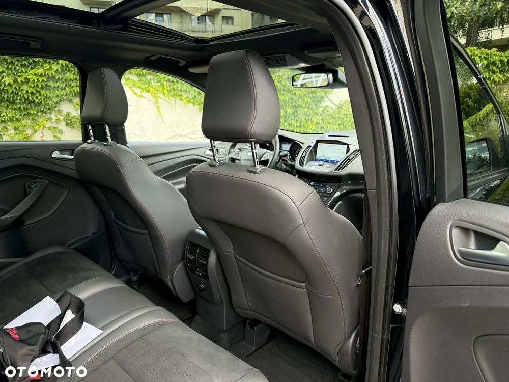 Ford Kuga 1.5 EcoBoost 2x4 ST-Line - 10
