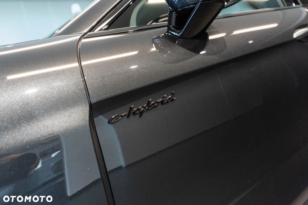 Porsche Panamera 4S E-Hybrid PHEV - 39