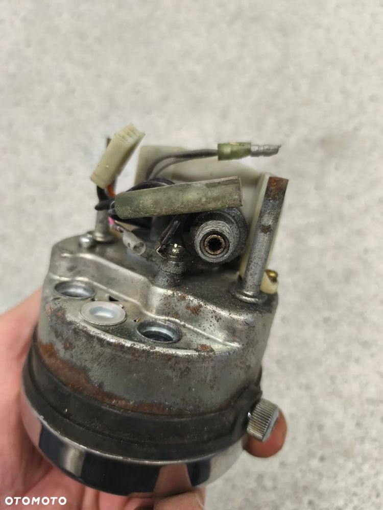 Licznik, zegar, prędkościomierz Suzuki VS 1400 VS1400 Intruder 1400 - 8