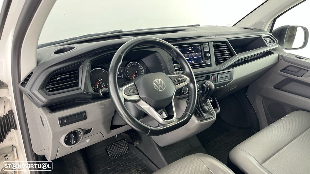 VW Transporter 2.0 TDI L1H1 A8 - 10