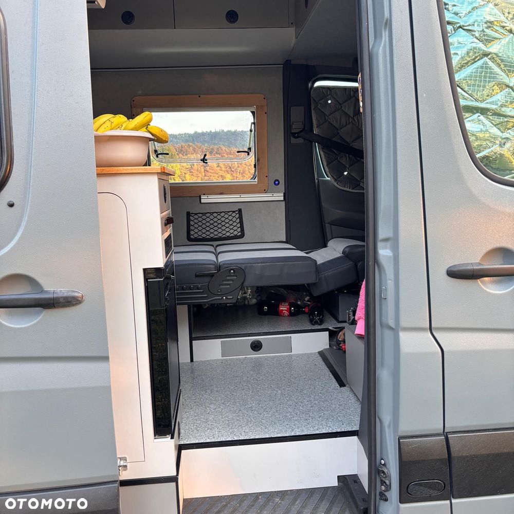 Mercedes-Benz Sprinter - 39