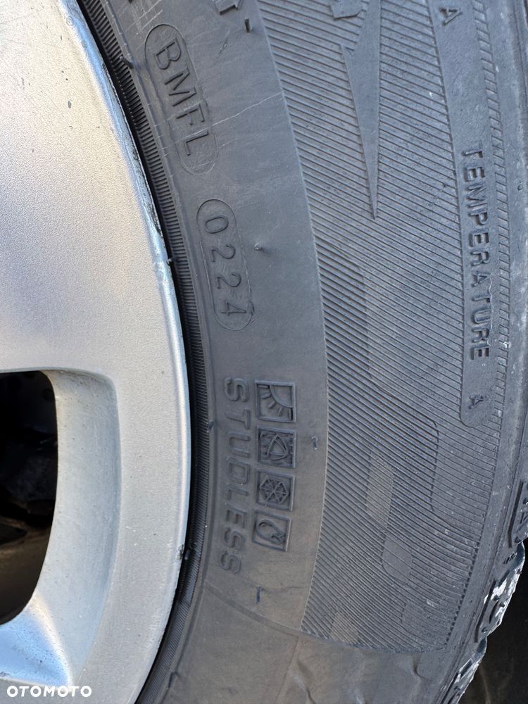 Mercedes-Benz Klasa E 220 CDI Automatik Classic BusinessEDITION - 33