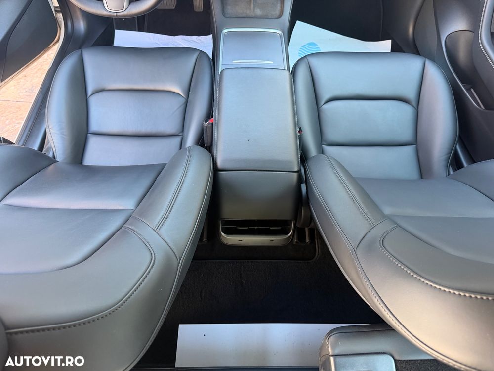 Tesla Model 3 Long Range - 9
