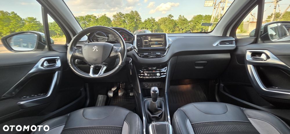 Peugeot 2008 1.2 VTi Allure - 6