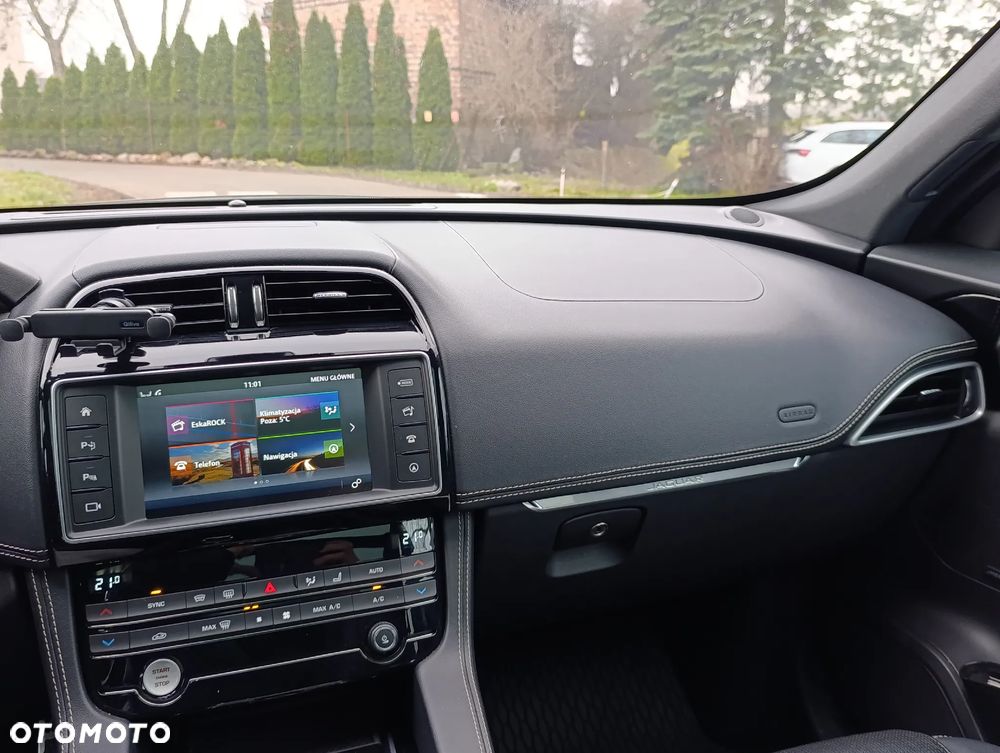 Jaguar F-Pace S AWD - 12