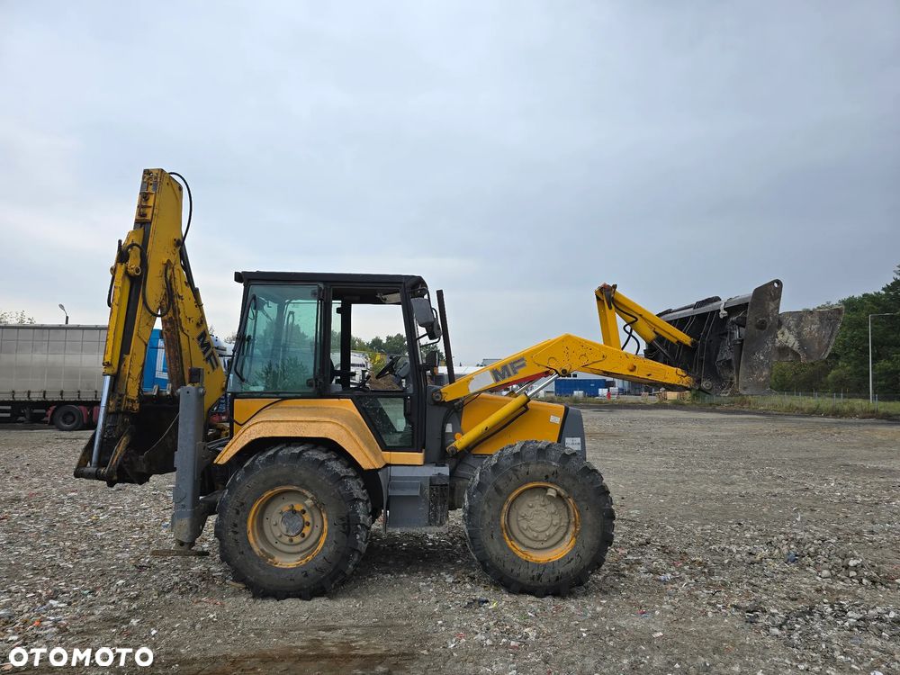 Massey Ferguson MF 900 * 5,700 mth * Krokodyl * Długi teleskop * Zamiana * Opony 80% * - 4