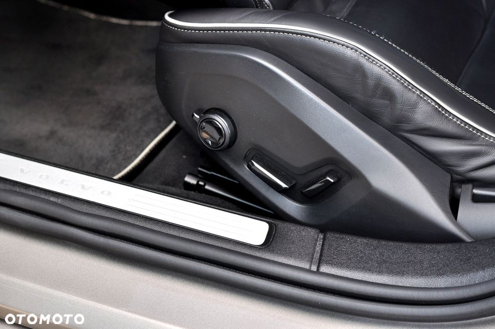 Volvo S60 B4 B Geartronic RDesign - 19