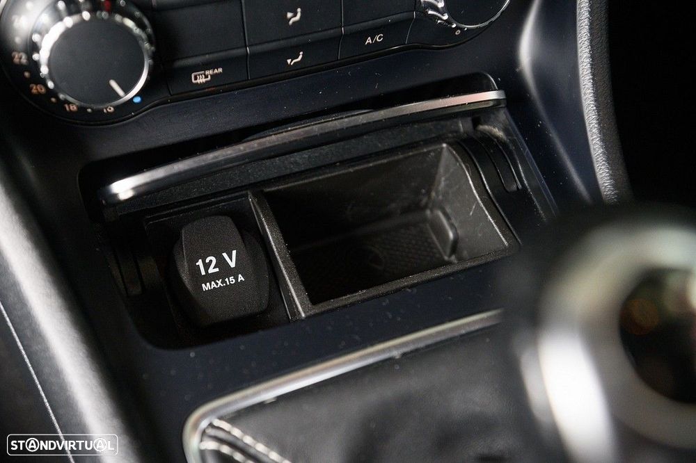 Mercedes-Benz A 180 d Urban - 45