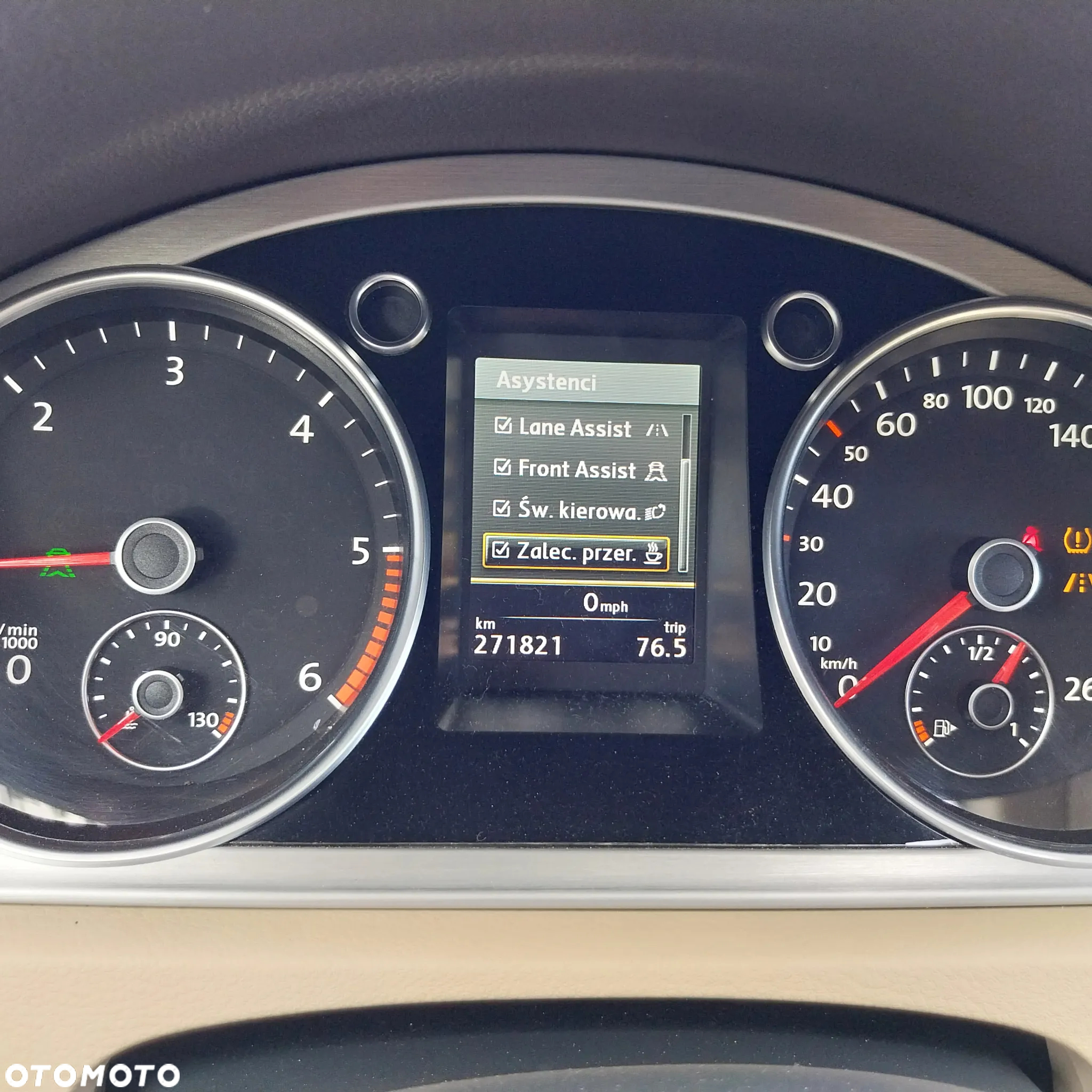 Volkswagen Passat Variant 2.0 TDI 4Motion DSG BlueMotion Tech Highline - 18