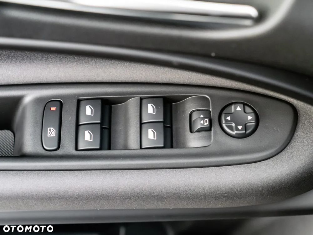 Alfa Romeo Junior 1.2 mHEV Ibrida Speciale eDCT - 20