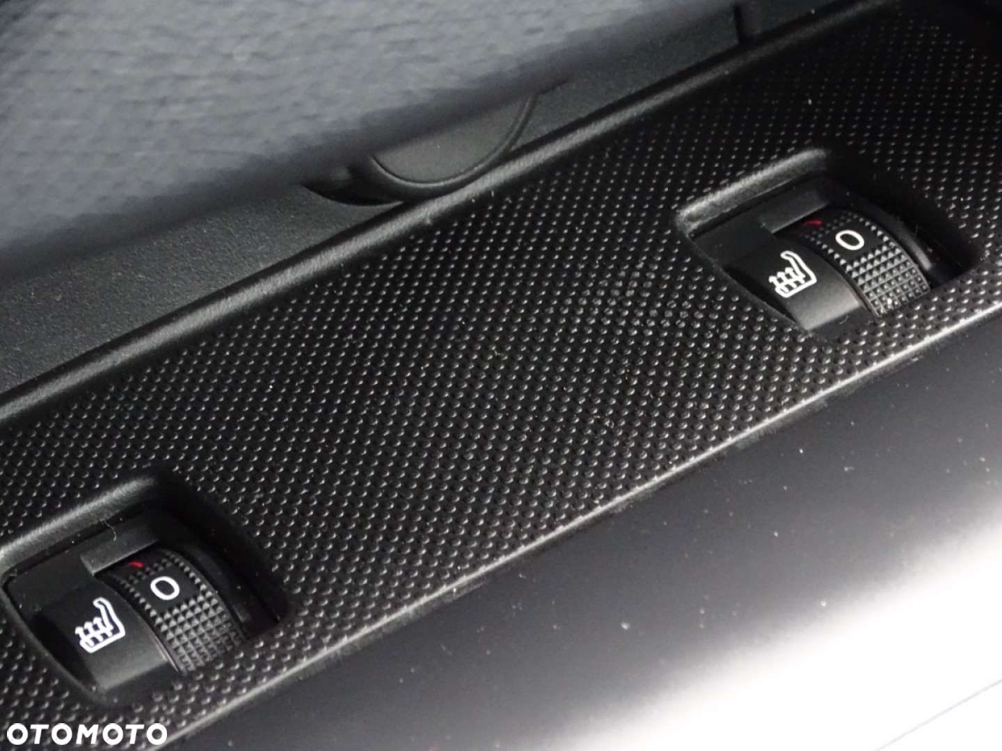 Peugeot 308 - 25