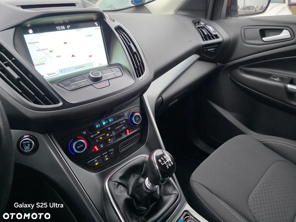 Ford Kuga 2.0 TDCi 4WD Titanium - 36