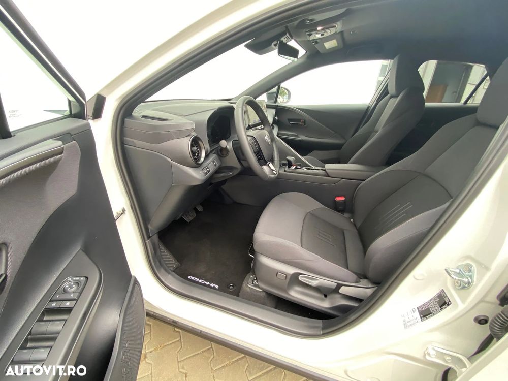 Toyota C-HR - 6