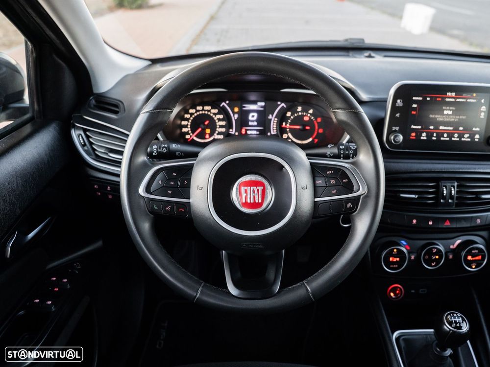 Fiat Tipo 1.6 M-Jet Lounge Tech - 26
