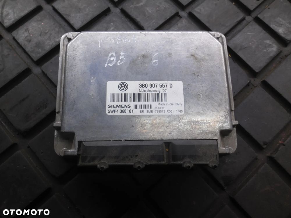 STEROWNIK SILNIKA 3B0907557D VW Passat V B5 1.6 B POSIADAM 2 SZT - 1