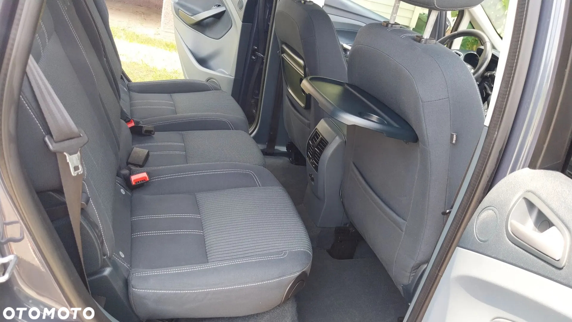 Ford C-MAX - 11