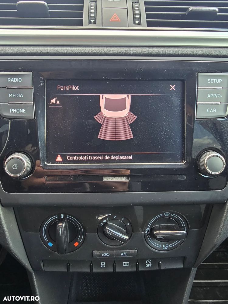 Skoda RAPID 1.4 TDI DSG Ambition - 15