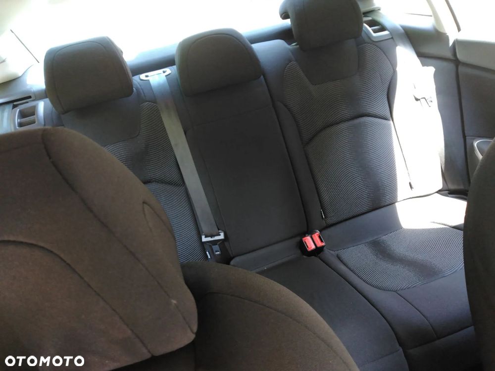 Citroën C5 1.6 HDi Attraction - 25