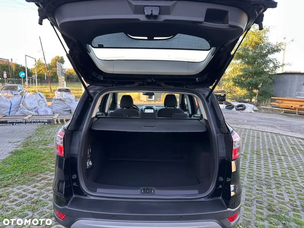 Ford Kuga 1.5 EcoBoost 2x4 Cool & Connect - 32