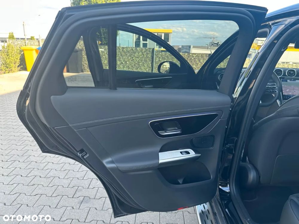 Mercedes-Benz GLC Coupe 220 d mHEV 4-Matic AMG Line - 18