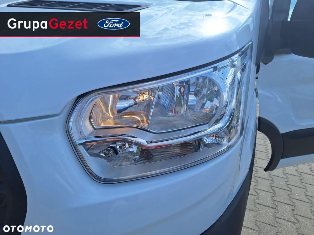 Ford Transit - 21