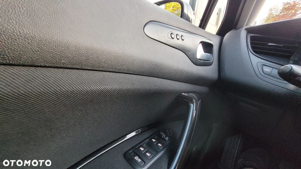 Citroën C5 Tourer HDi 165 FAP Exclusive - 22