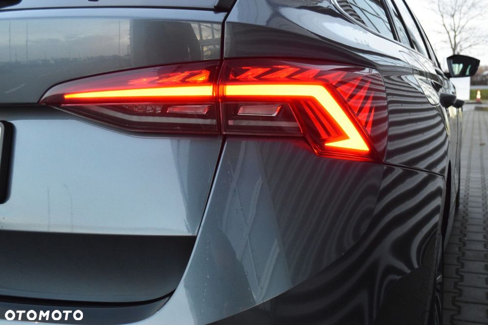 Skoda Octavia 2.0 TDI Style DSG - 37