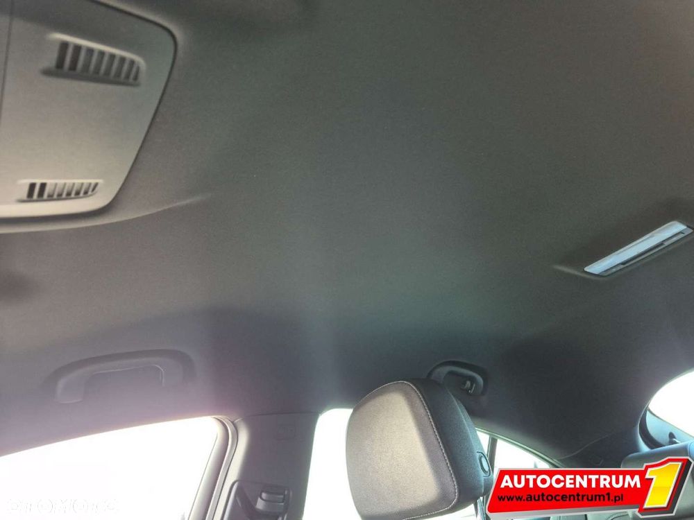 Opel Insignia - 34