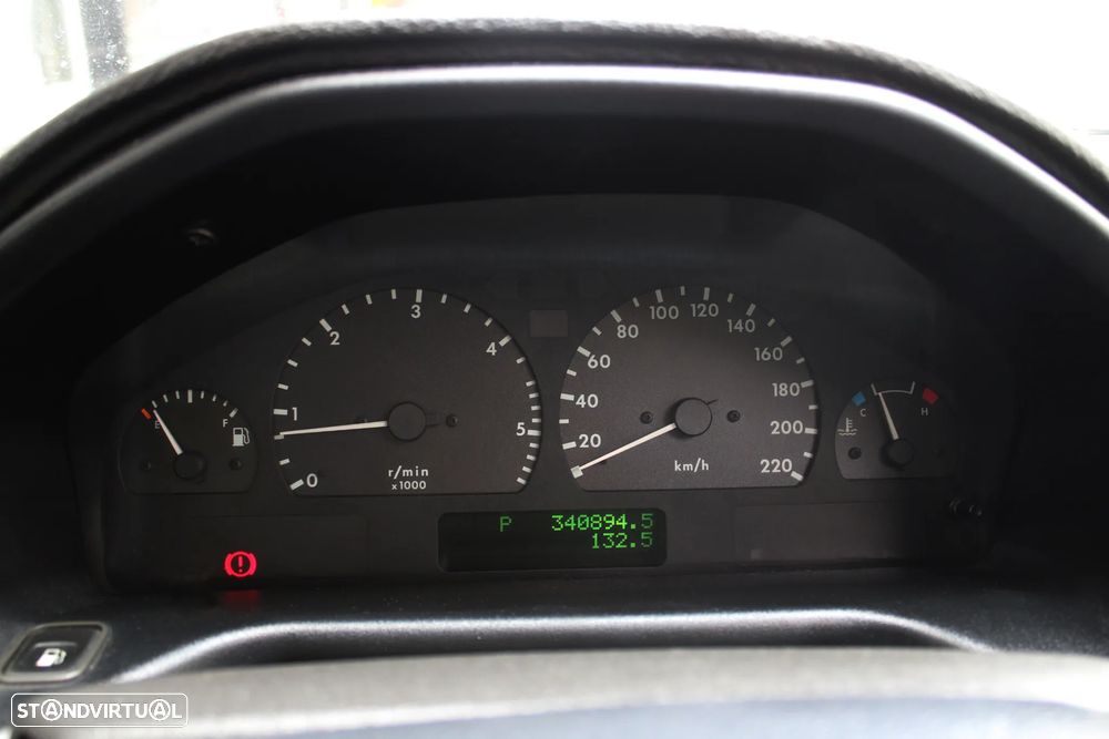 Land Rover Range Rover - 34