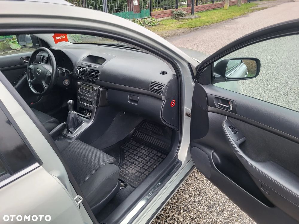 Toyota Avensis 1.8 VVT-i Sol - 8