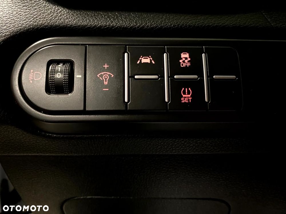 Kia Ceed 1.5 T-GDI DCT7 OPF Platinum Edition - 23
