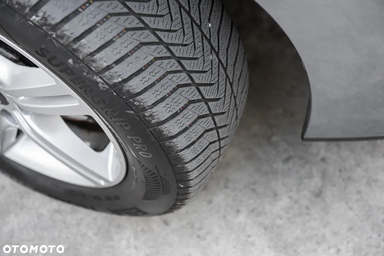 Toyota Verso 1.8 Premium MS - 29