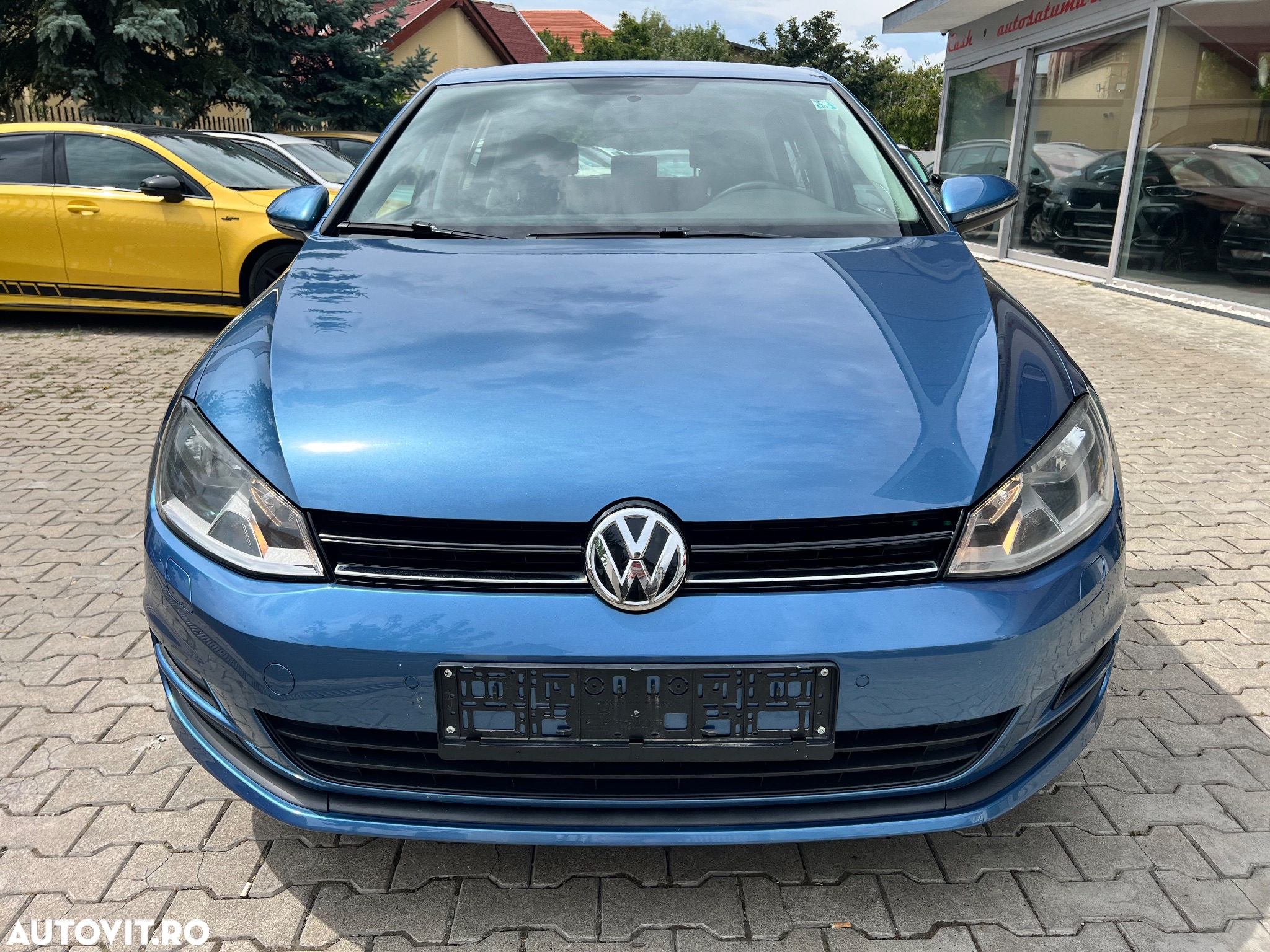 Volkswagen Golf 1.6 TDI BMT Comfortline - 13