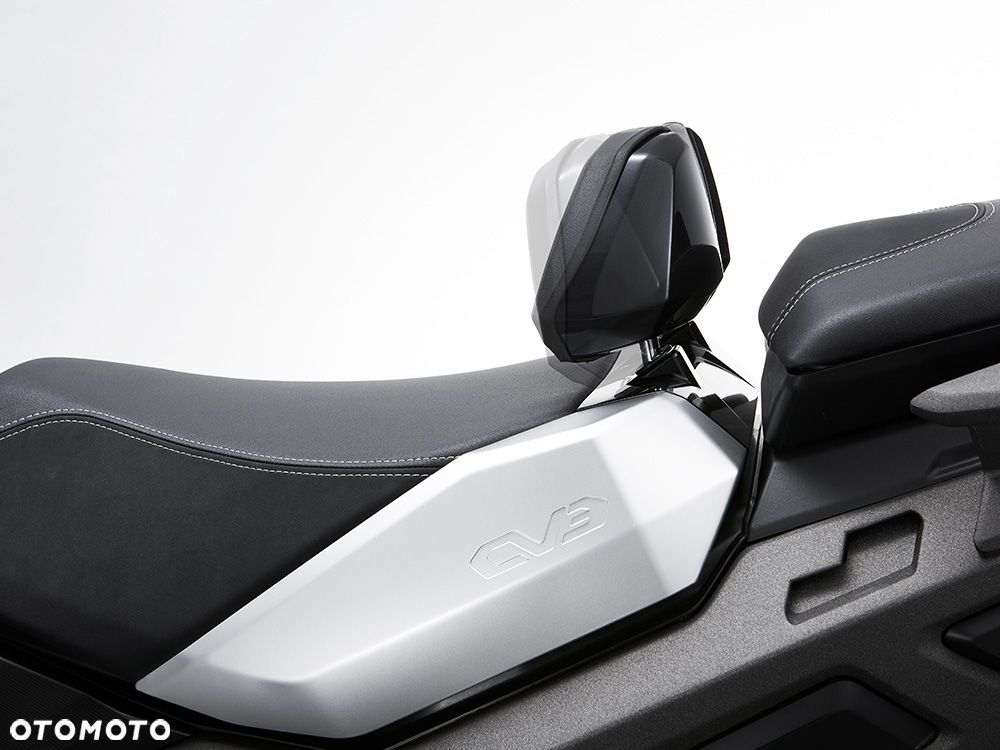 Kymco CV3 - 8